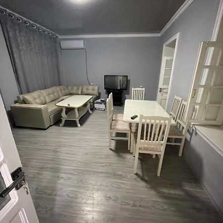 Квартира Дом В Общем Дворе Σαμαρκάνδη Εξωτερικό φωτογραφία
